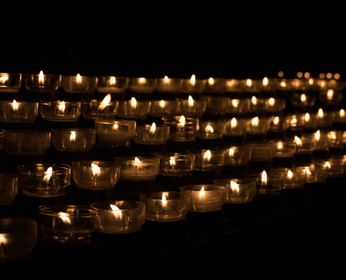 Velas en misa funeral